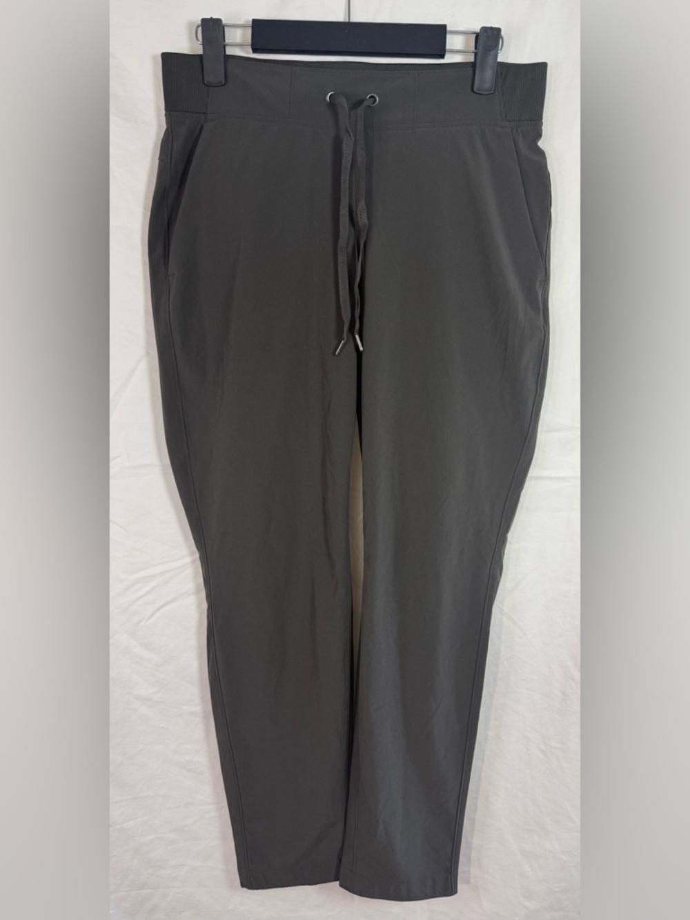 Athleta Brooklyn Style Travel Pants Olive Green Stretch Jogger Size‎ 4